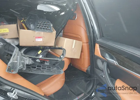 2016 BMW X5 M z USA, uszkodzony, nr VIN 5YMKT6C57G0R78345